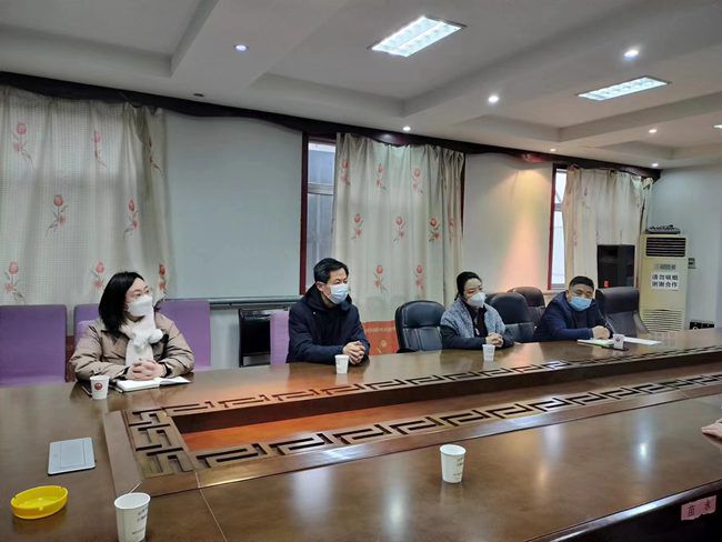 武陟縣人民政府副縣長蘇瑞君、縣農(nóng)業(yè)局局長宋治環(huán)一行蒞臨我公司調(diào)研